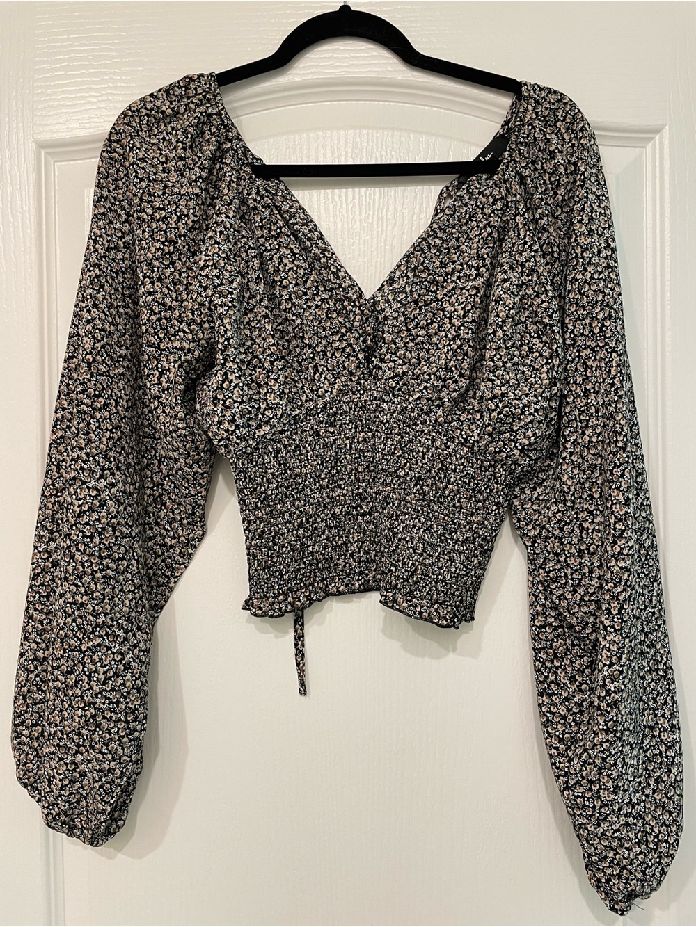 Lulu's Black Floral Smocked V-Neck Peasant Top